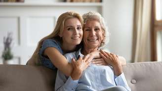 Veja a surpresa ideal para sua mãe de acordo com a astrologia