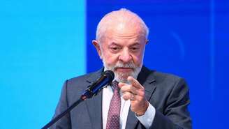 O presidente brasileiro Luiz Inácio Lula da Silva discursa durante a cerimônia de inauguração do pavilhão do Brasil na Hannover Messe, em Hanôver, na Alemanha, em 20 de abril de 2026.