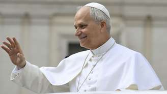 Vaticano reconhece sofrimento de pessoas LGBTQIAPN+ dentro da Igreja Católica e critica terapias de conversão sob o pontificado de Leão XIV