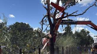 Helicóptero era pilotado por Edson Reis, pai da dupla Henrique e Juliano