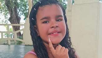 Menina de 11 anos aprende Libras sozinha e passa a traduzir músicas, poemas e mensagens nas redes sociais