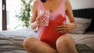 Entenda quando a cólica não é normal e pode indicar endometriose
