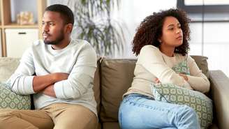 A energia da casa muda depois de uma briga? Saiba como conflitos emocionais podem afetar a percepção dos ambientes e o que diz a psicologia