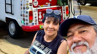 Casal do interior de SP cruza Américas dentro de kombi rumo ao Alasca 