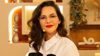 A nova temporada marca a estreia de Tainá Müller como apresentadora do Café Filosófico