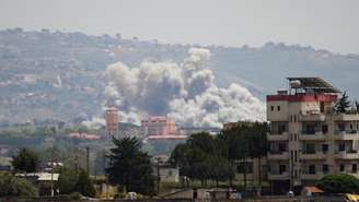 Bombardeio israelense contra a cidade de Nabatieh, no sul do Líbano, em 17 de março de 2026.
