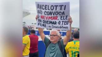 Torcedor Samuca da Pavuna assinou cartaz contra a convocação de Neymar para a Seleção Brasileira
