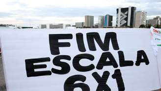 Fim da escala 6 por 1 é aprovado por 68% dos brasileiros, diz pesquisa