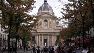 Tradicional universidade Sorbonne foi uma das que haviam decidido não aplicar as regras de anuidades diferenciadas para alunos não-europeus, em vigor desde 2019.