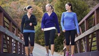 A discussão sobre correr ou caminhar ganhou espaço nas conversas do dia a dia, nas consultas médicas e nas redes sociais – depositphotos.com / yobro10