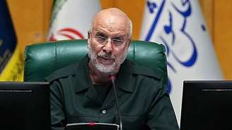 Chủ tịch Quốc Hội Iran Mohammad Bagher Qalibaf chủ trì một phiên họp tại Teheran vào ngày 1 tháng 2 năm 2026.