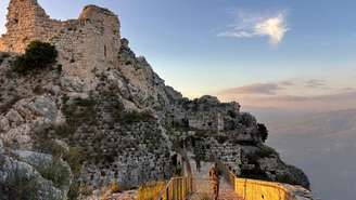 Os militares de Israel dizem ter capturado o Castelo de Beaufort, um forte estratégico no sul do Líbano