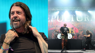 À esquerda, Dave Grohl