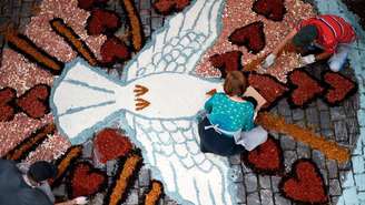 Os tapetes de Corpus Christi são uma tradição popular, comum em várias cidades do Brasil