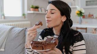 Descubra o melhor horário para comer doces sem causar picos de glicemia
