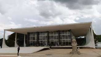 O Supremo Tribunal Federal (STF) decidiu, por 6 a 5, derrubar o trecho da Reforma da Previdência que estabelecia idade mínima para a aposentadoria especial de trabalhadores que exercem atividades insalubresSupremo Tribunal Federal