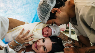 Sthefany Brito e Igor Raschkovsky tiveram o terceiro filho, Felippo