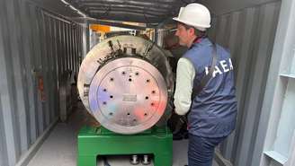A Organização Internacional de Energia Atômica ofereceu treinamento e supervisionou as medidas de segurança para o translado de urânio