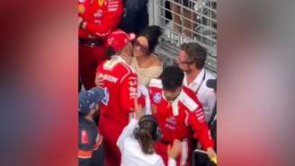 Hamilton é flagrado beijando Kim Kardashian após GP de Mônaco.