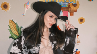 Larissa Manoela 