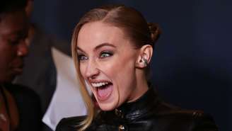 Sophie Turner refletiu sobre a chegada dos 30 anos e os desafios que enfrentou nos últimos anos; entenda a nova fase da vida da atriz