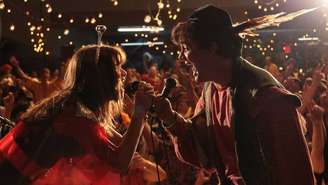 Alinne Moraes e Wagner Moura em 'O Homem do Futuro'