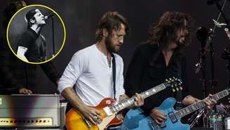 Chris Shiflett e Dave Grohl com o Foo Fighters no Lollapalooza 2017