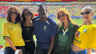Anitta e amigos famosos no jogo do Brasil
