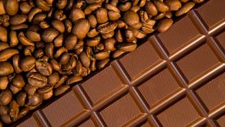 Pesquisa brasileira combina chocolate e café verde para elevar teor de polifenóis e melhorar a aceitação sensorial do doce