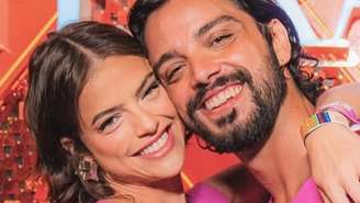 Agatha Moreira e Rodrigo Simas