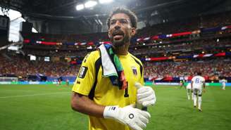 O empate entre Espanha e Cabo Verde na Copa do Mundo traz uma reflexão profunda sobre gratidão. Saiba como o goleiro Vozinha emocionou todos