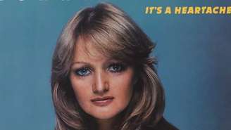 Bonnie Tyler acorda do coma após um mês