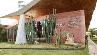 Restaurantes Nau e Mangai.