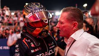 Max Verstappen e Jos Verstappen no Qatar 2023