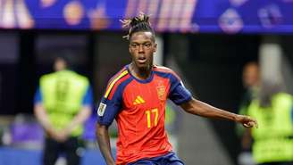 Após começar no banco de reserva na estreia, Nico Williams deve começar jogando na 2ª rodada. 
