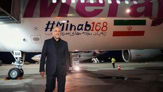 Chefe da equipe de negociação iraniana, Mohammad Bagher Ghalibaf, chega ao Aeroporto de Zurique, em Zurique, Suíça. Imagem ilustrativa.