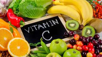 Estudo internacional revela que a falta de vitamina C no organismo pode acelerar o envelhecimento cerebral e prejudicar a memória