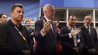 Gianni Infantino, presidente da Fifa, recebeu críticas pelas pausas durante as partidas da Copa –