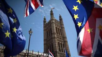 Muitos dos que votaram a favor do Brexit no referendo buscavam maior autonomia para tomar decisões políticas, comerciais e econômicas sem a interferência da União Europeia