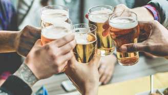 Veja dicas para beber cerveja sem engordar