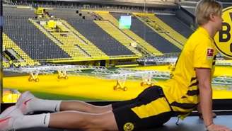 Descubra como astros do futebol mundial, de Cristiano Ronaldo a Erling Haaland, usam o yoga como segredo para evitar lesões e manter o foco