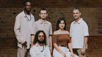O quinteto de jazz Aâma lançou seu primeiro álbum, "Le Jour où tout ira bien", em março deste ano.
