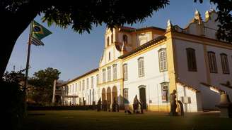 Patrimônio histórico no centro de São Paulo recebe visitantes durante a programação da quermesse