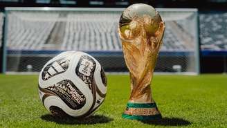 A bola Trionda que será utilizada nas semifinais, na disputa de terceiro lugar e na grande final da Copa de 2026.