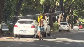 Homem é preso após furtar poste com fios de cobre e vender por R$ 17 no Recife.