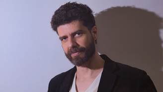 Renato Luciano viveu o motorista de Pilar em Quem Ama Cuida e revelou detalhes sobre a construção do personagem