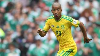 Jayden Adams durante a partida África do Sul e México pela Copa do Mundo 2026 (Foto: Hector Vivas