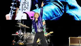 Mick Jagger mantém uma rotina disciplinada de alimentação, exercícios e cuidados com a saúde que ajuda a explicar sua energia nos palcos
