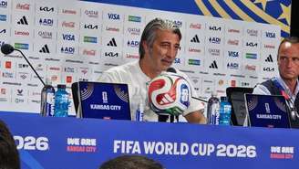 Técnico da Suíça concede entrevista coletiva após eliminação para a Argentina na Copa do Mundo