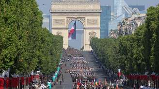 Tradicional desfile militar do feriado de 14 de julho na avenida Champs-Élysées, em Paris, em 14 de julho de 2026.